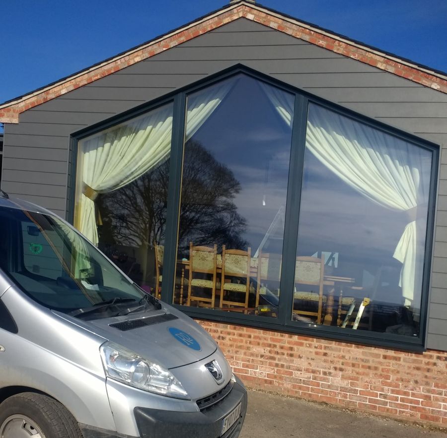 Roger Davis Interiors Ltd #1